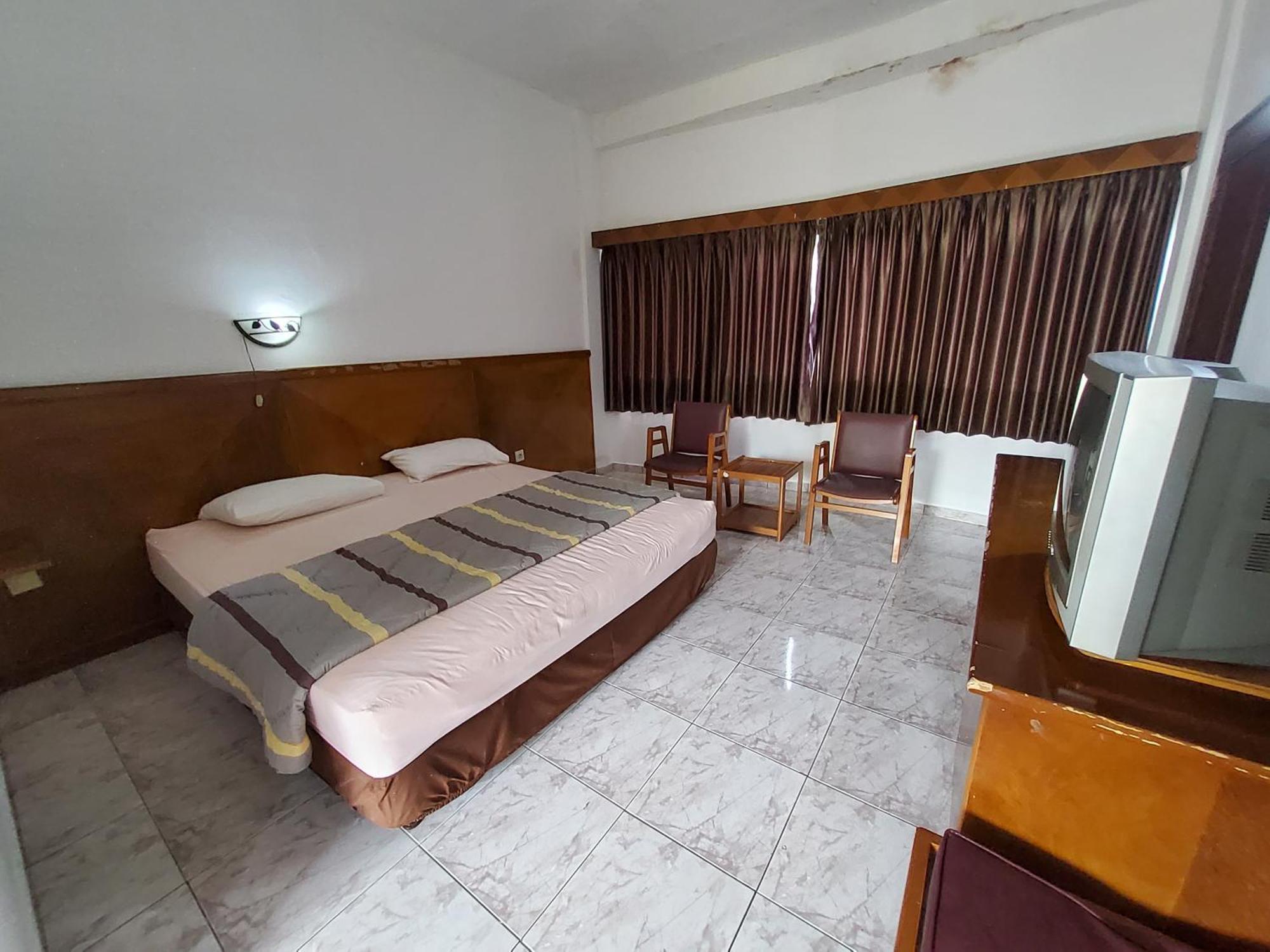 Hotel Kumala Samudra Cikakak Kültér fotó